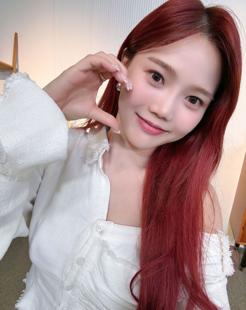 효정 오마이걸 끝사랑1_2.jpg
