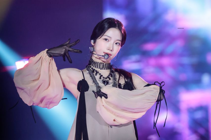 [르세라핌] 카즈하1_3.jpg