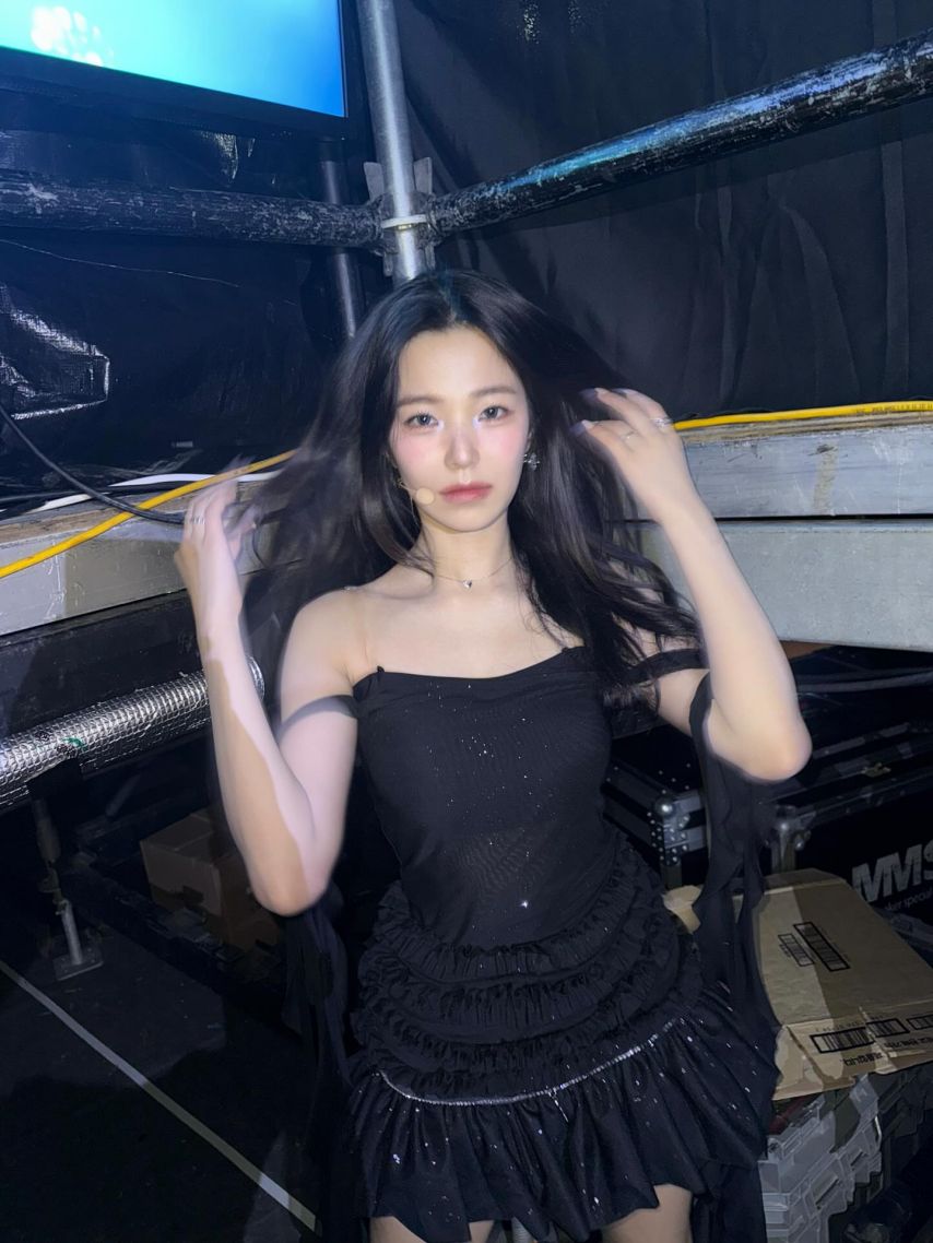 프로미스나인 백지헌1_4.jpg