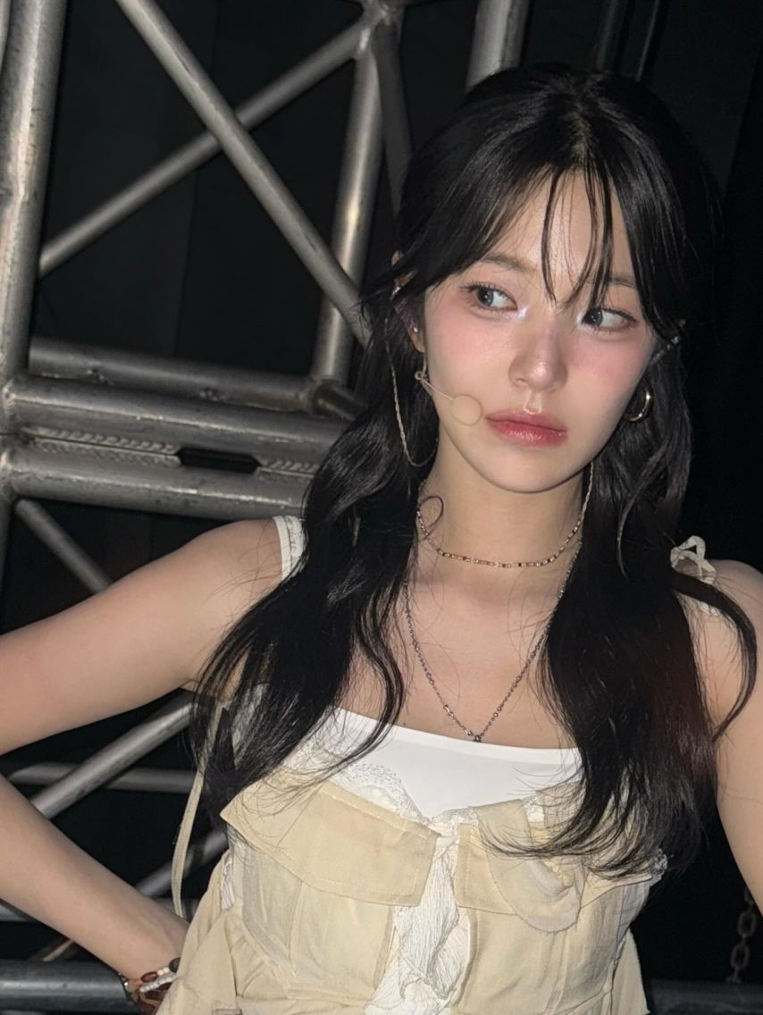 프로미스나인 백지헌1_8.jpg