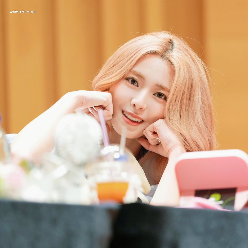 ITZY 유나1_4.jpg