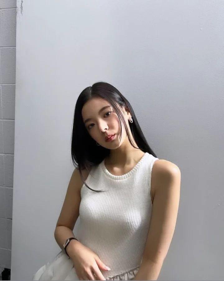 3555378576_xv0jUBGK_1iS7Ofmt3gpALaIV.jpg