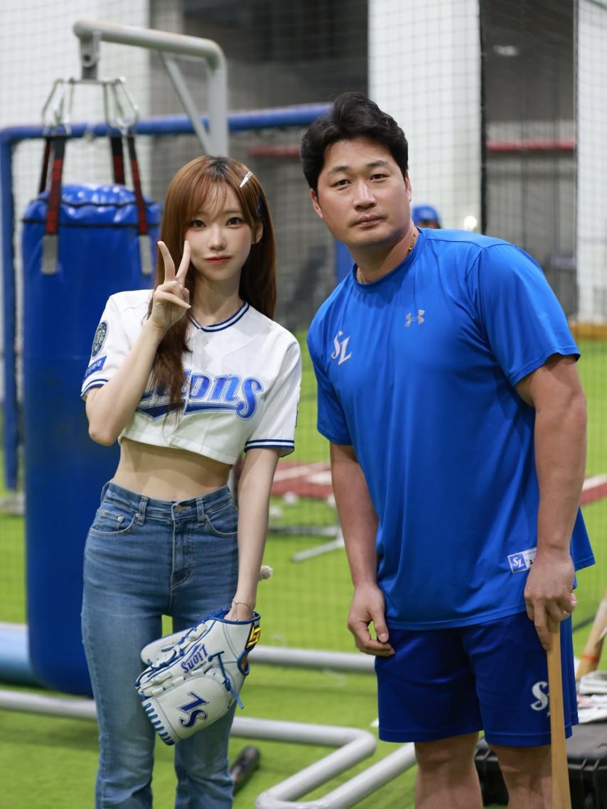 qwer 마젠타1_5.jpg