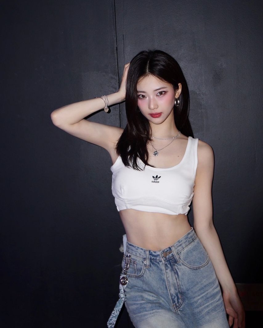 BABYMONSTER (베이비몬스터) 루카 (1)