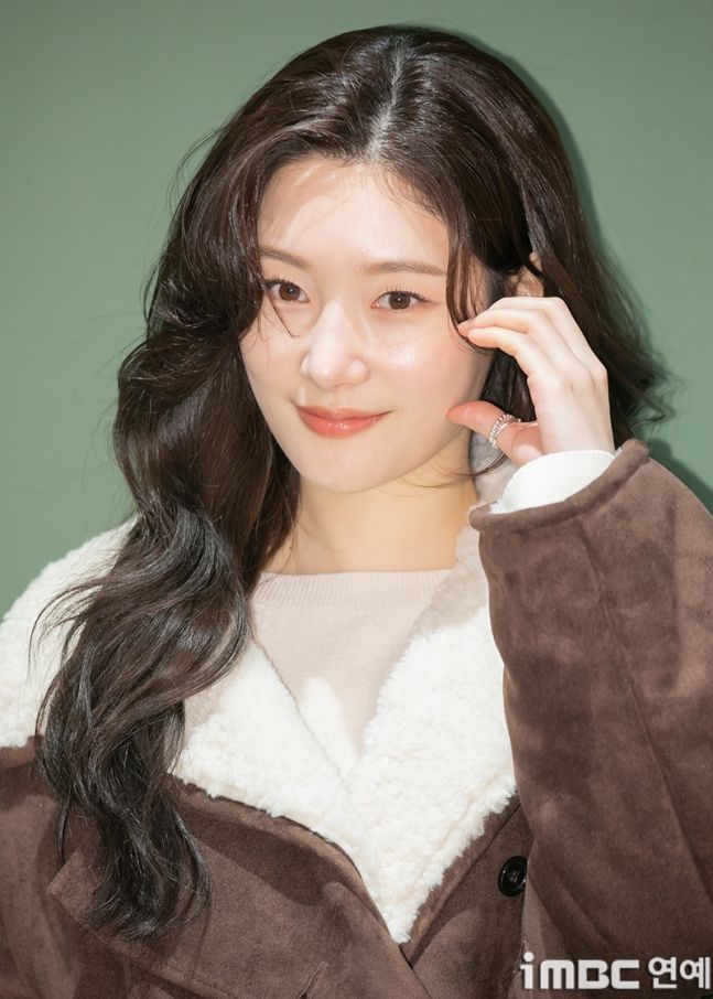 정채연1_3.jpg
