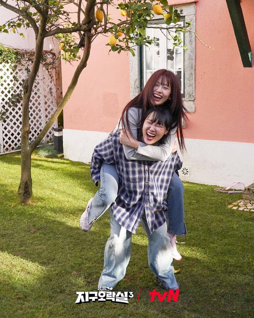 유진 미미 영지 은지 지구오락실1_9.jpg