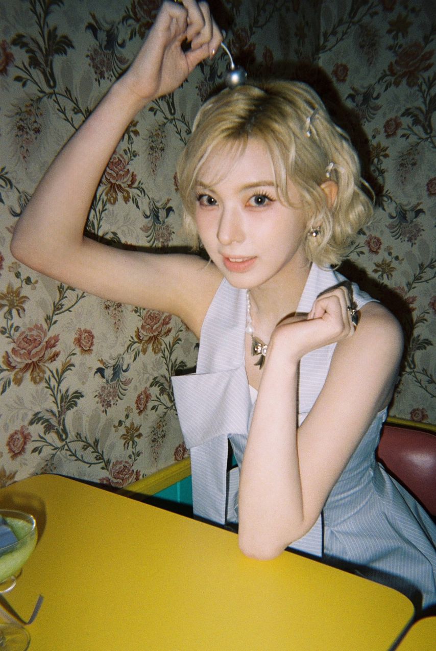 엔믹스 릴리,배이,규진 NMIXX Official Fanclub NSWER 3rd Generation Film Photo1_5.jpg