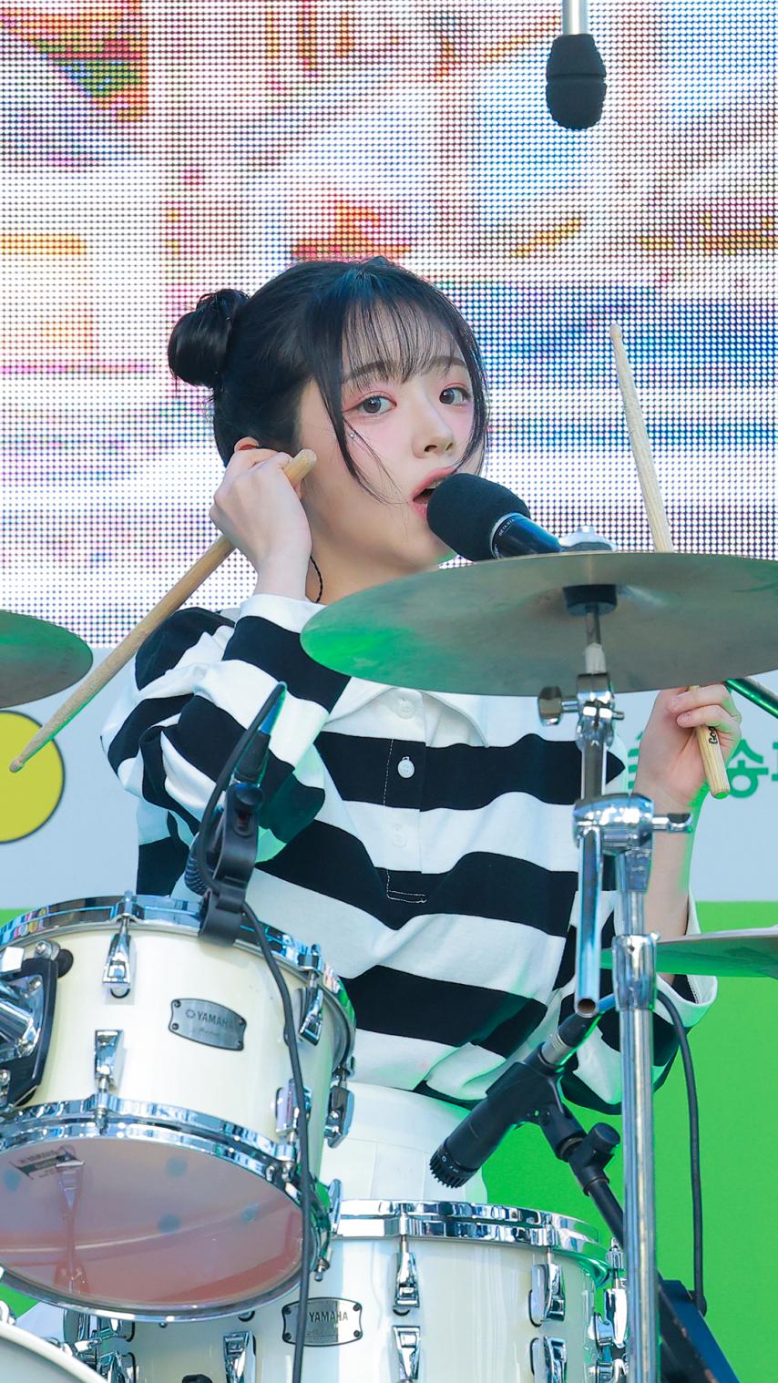 QWER 쵸단 241012 청춘,커피 페스티벌1_8.png.jpg