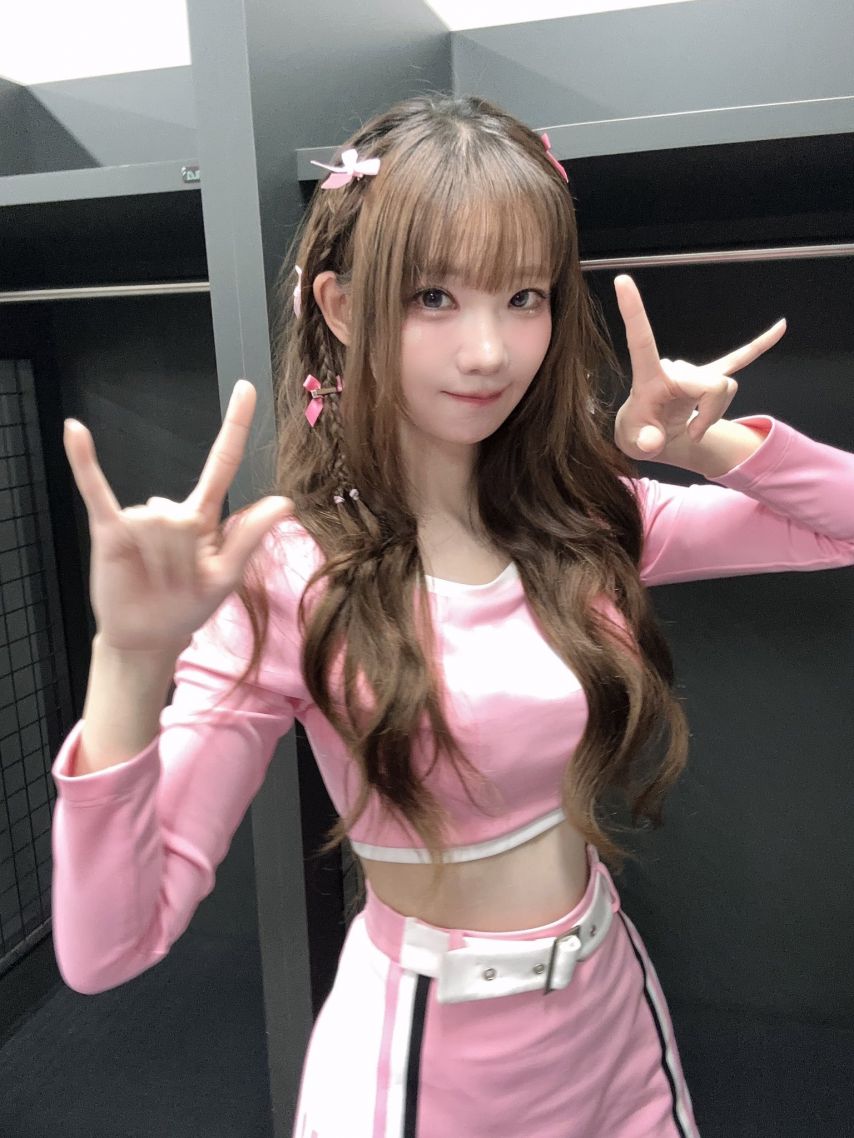[QWER] 마젠타1_2.jpg