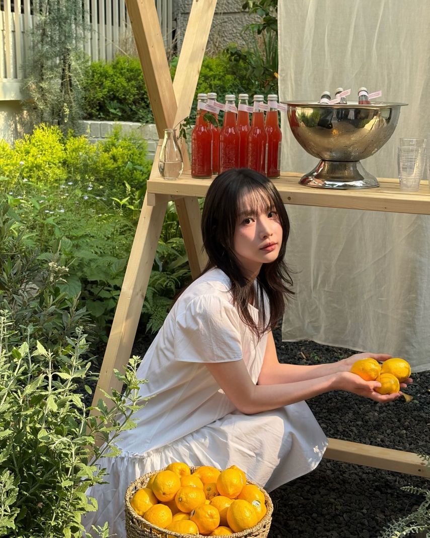 설아 우주소녀1_1.jpg