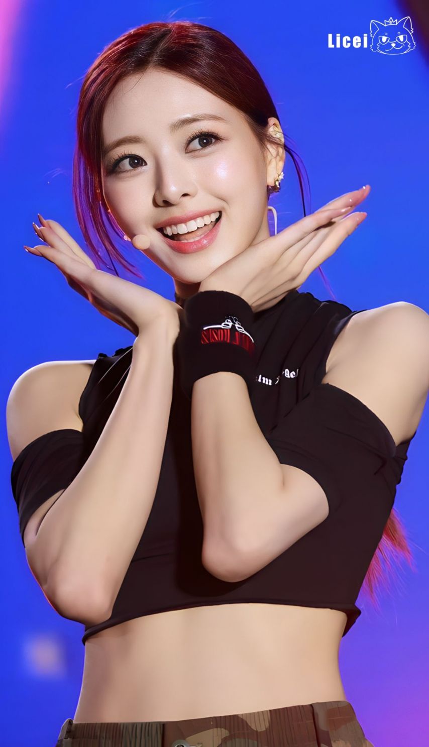 ITZY 유나1_4.jpg