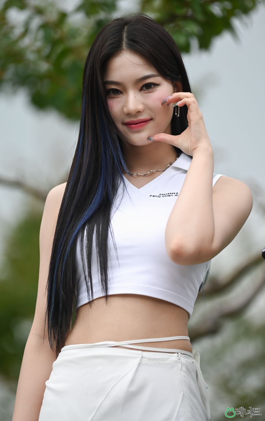 아이사 (스테이씨)1_3.jpg