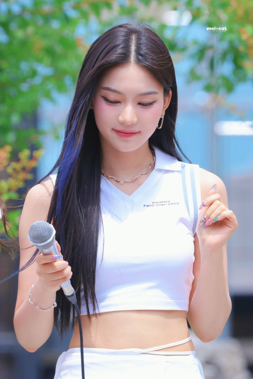 아이사 (스테이씨)1_6.jpg