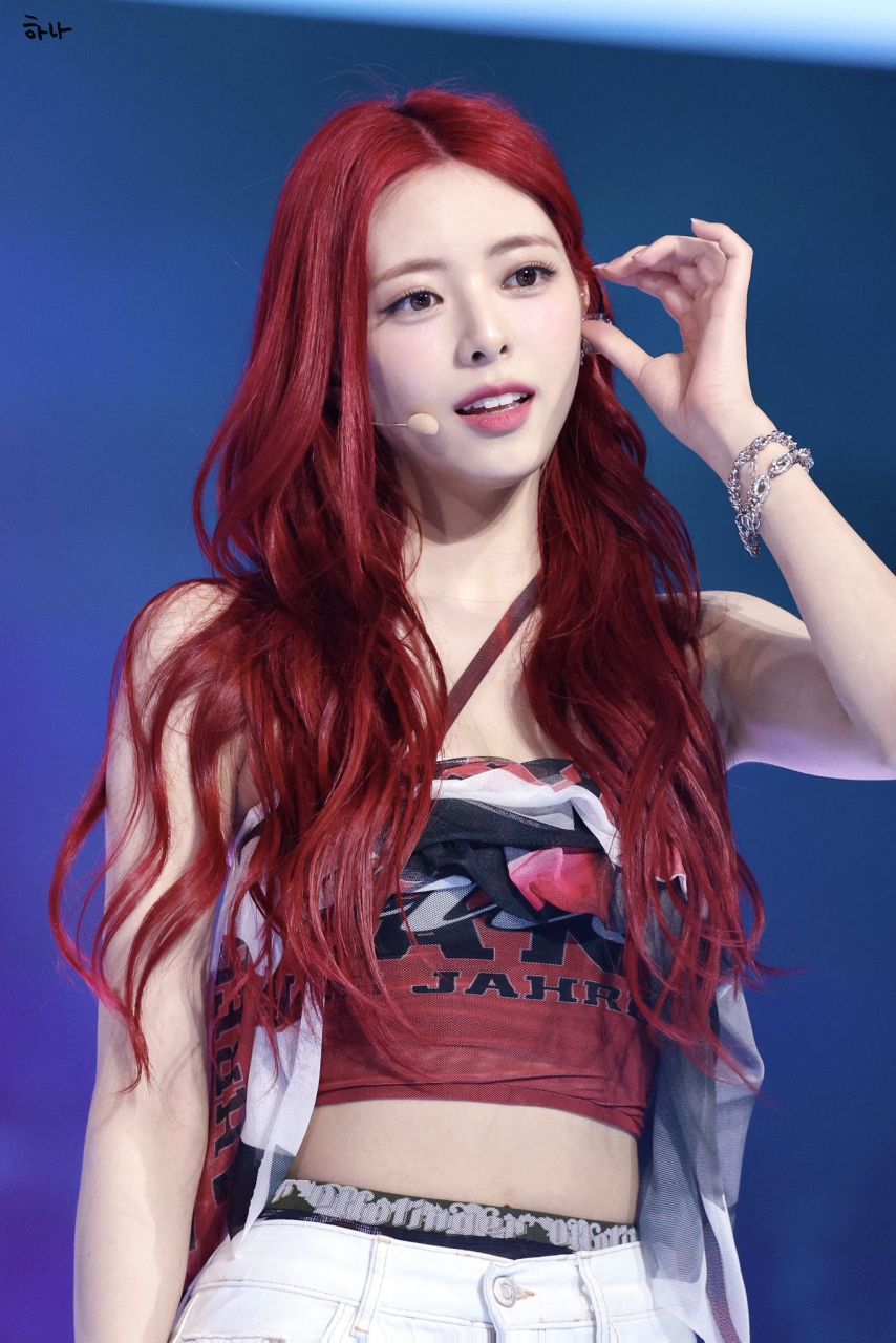 ITZY 유나1_5.jpg