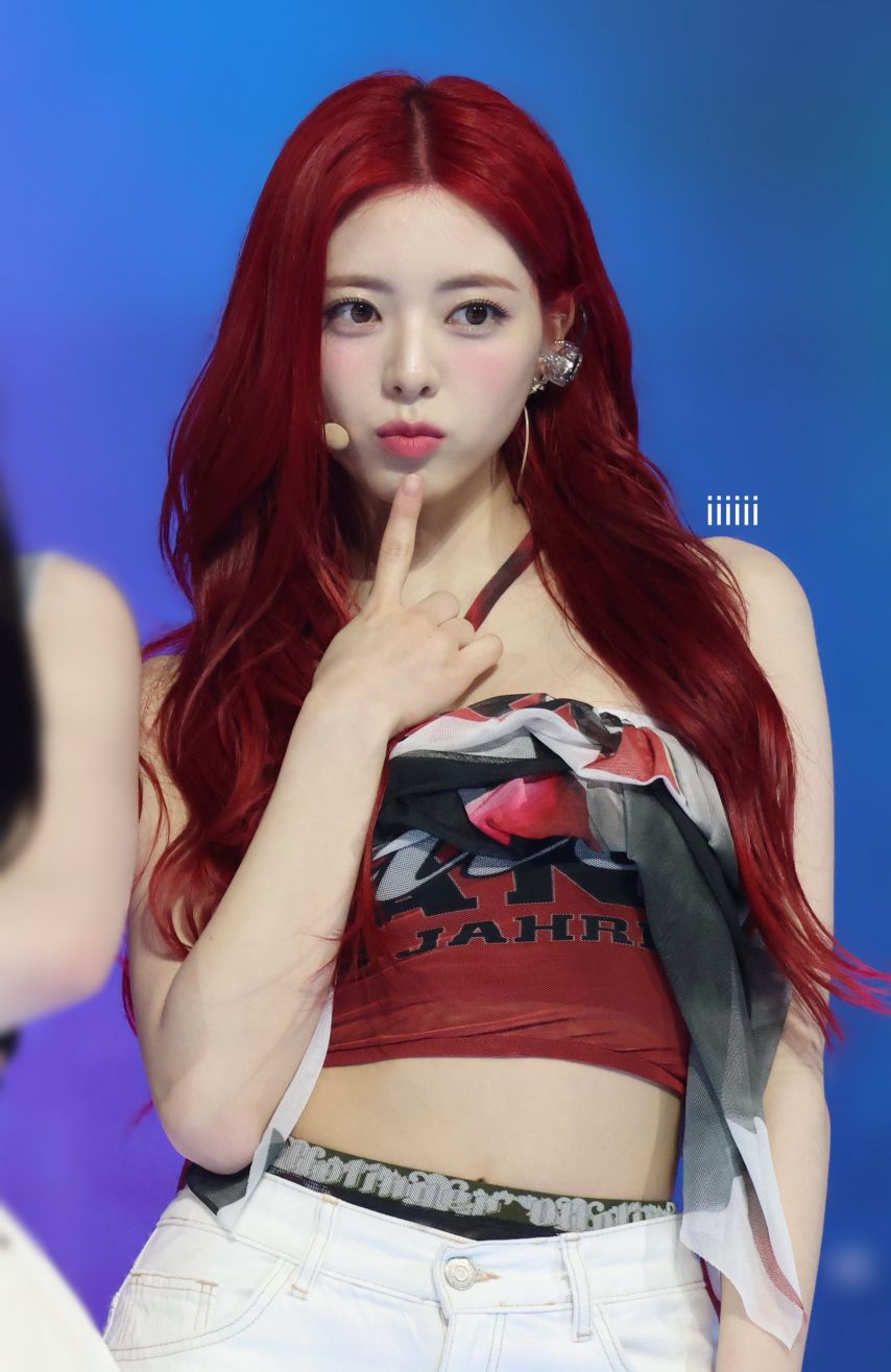 ITZY 유나1_7.jpg
