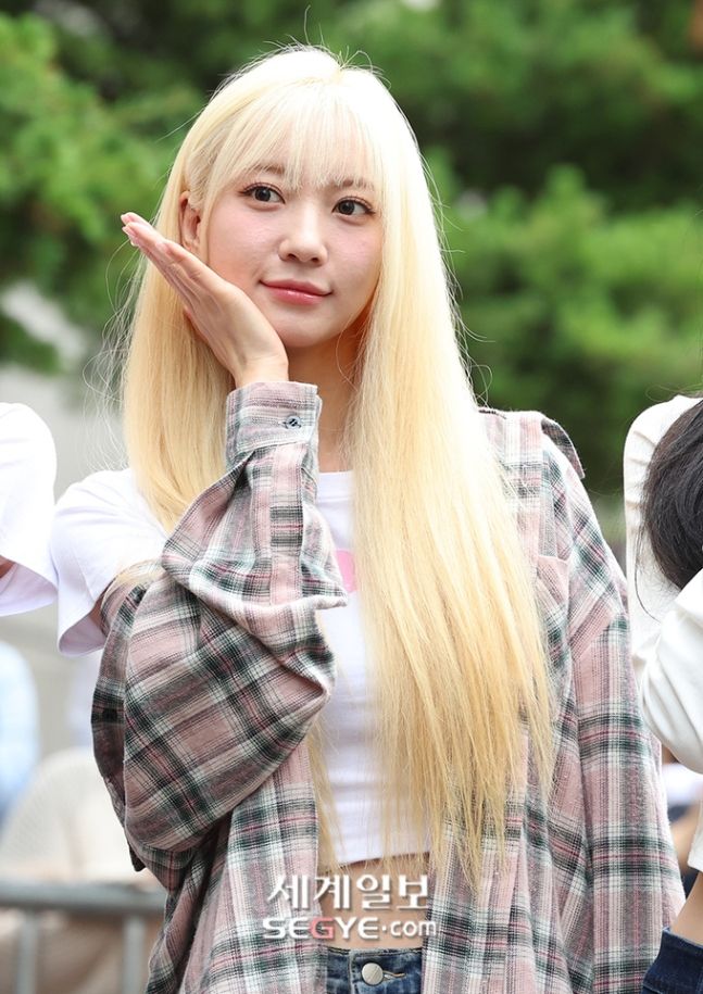 오마이걸 유빈1_4.jpg
