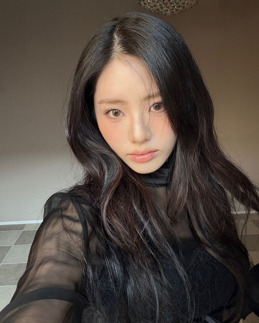 프로미스나인 박지원,이나경1_6.jpg