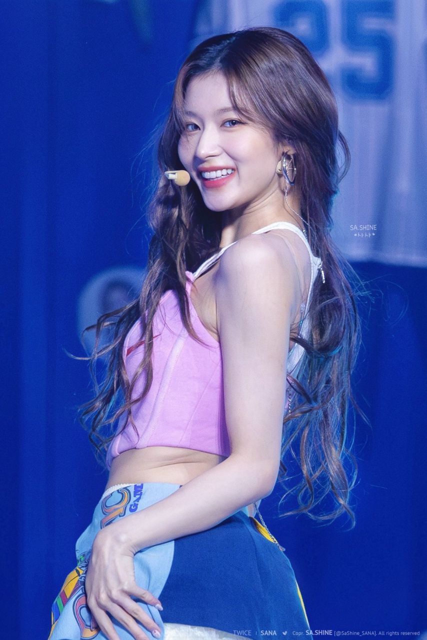 트와이스 사나1_6.jpg
