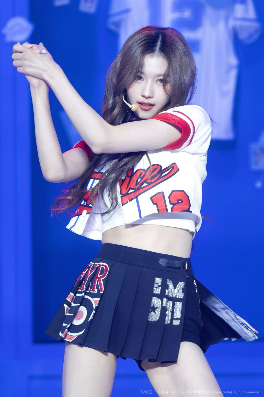트와이스 사나1_8.jpg
