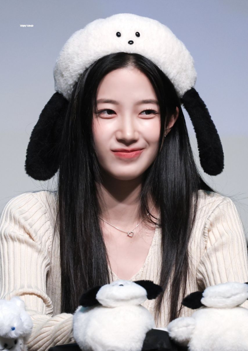 [르세라핌] 카즈하1_4.jpg