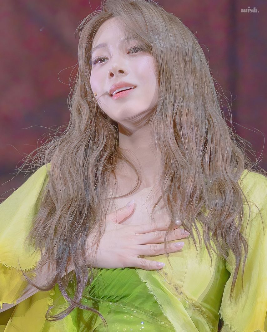 에스메랄다 정유지1_3.jpg