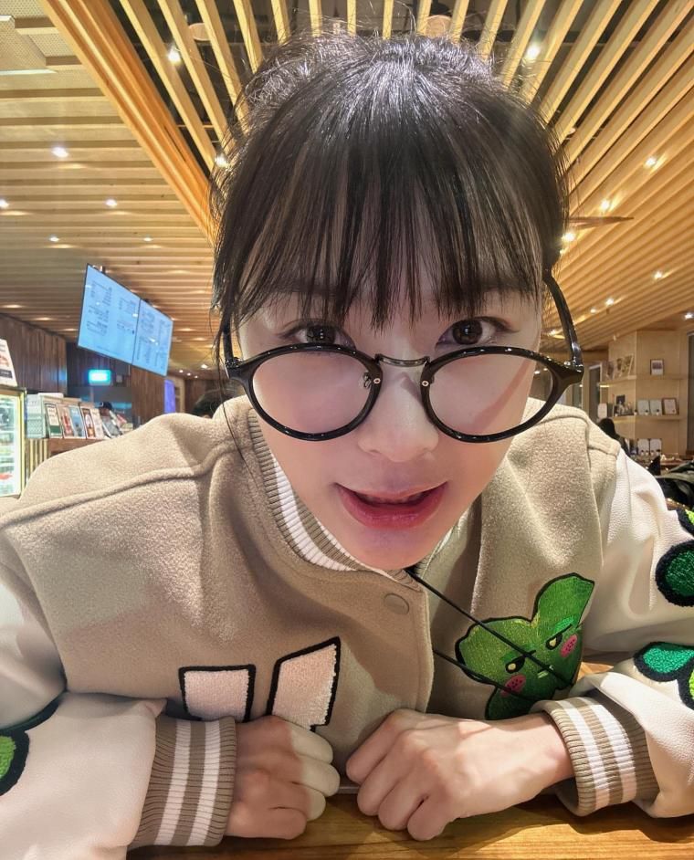 에이핑크 오하영1_4.jpg