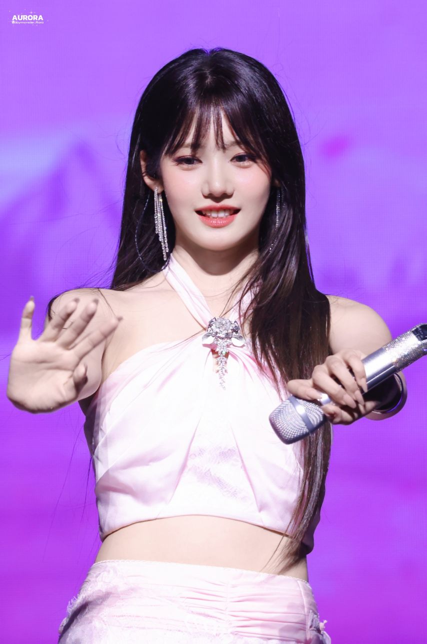 베이비몬스터 로라 (8)