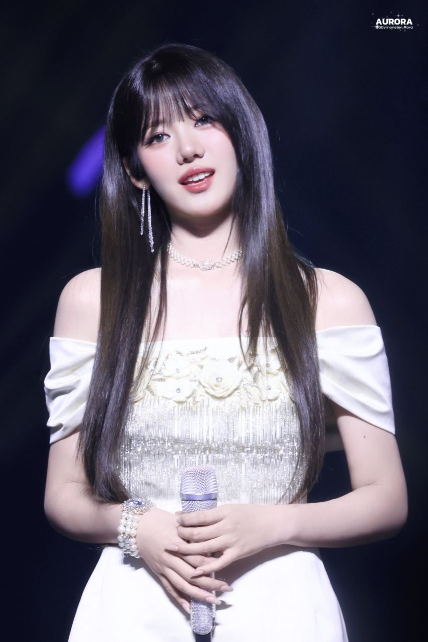 베이비몬스터 로라 (1)