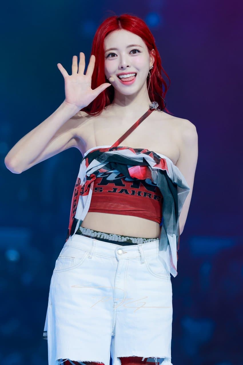 [ITZY] 유나1_4.jpg
