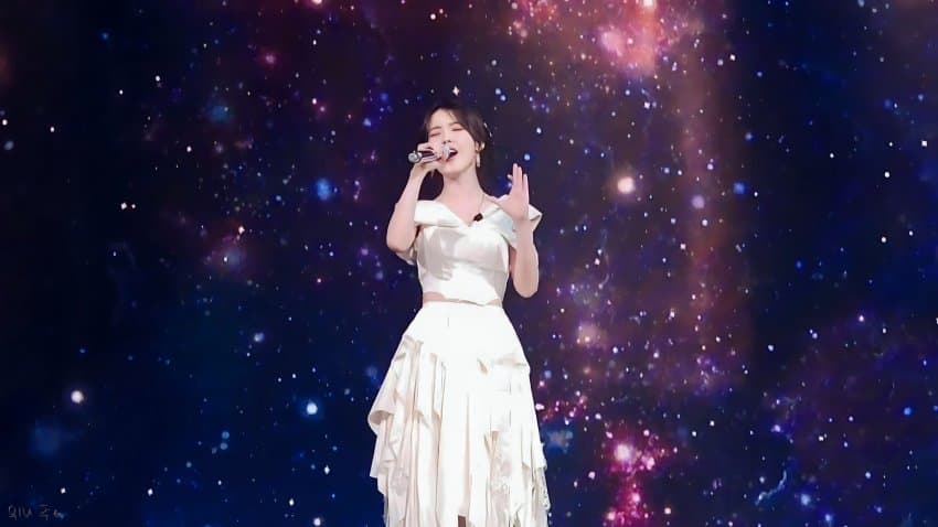 아이유2_2.jpeg