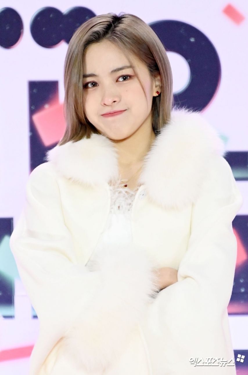 ITZY 류진1_2.jpg