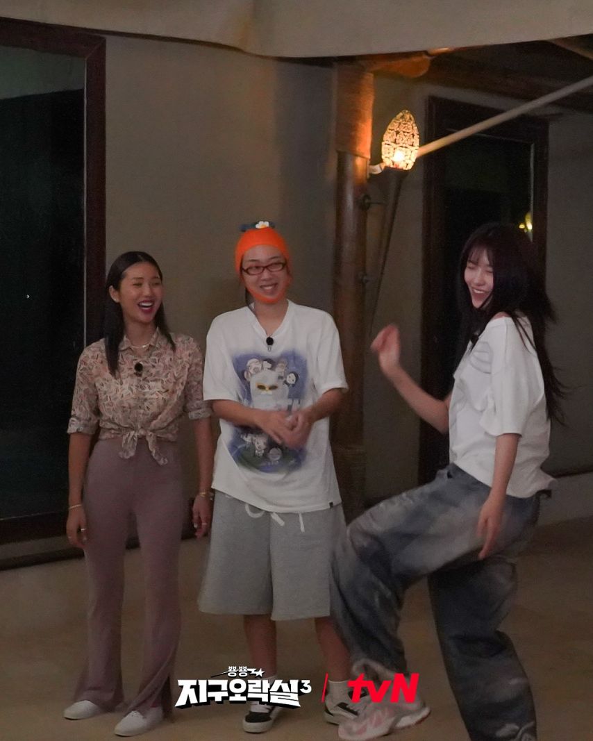유진 미미 영지 은지 지구오락실1_7.jpg