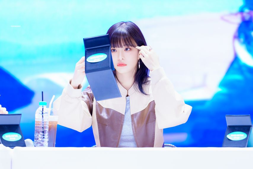 프로미스나인 이채영1_3.jpg