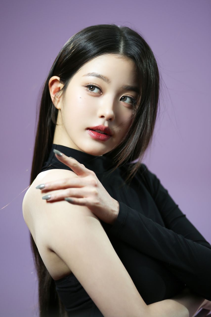 아이브 장원영 X ‘dyson’ 광고 촬영 현장 비하인드1_10.jpeg