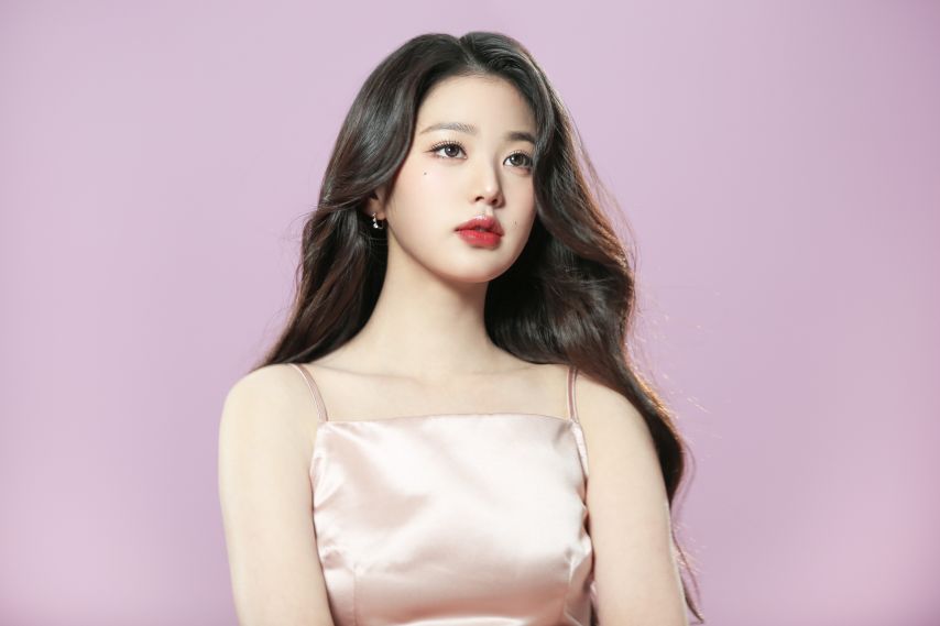 아이브 장원영 X ‘dyson’ 광고 촬영 현장 비하인드1_6.jpeg