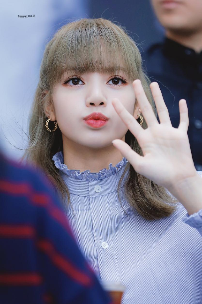 블랙핑크 리사1_1.png.jpg