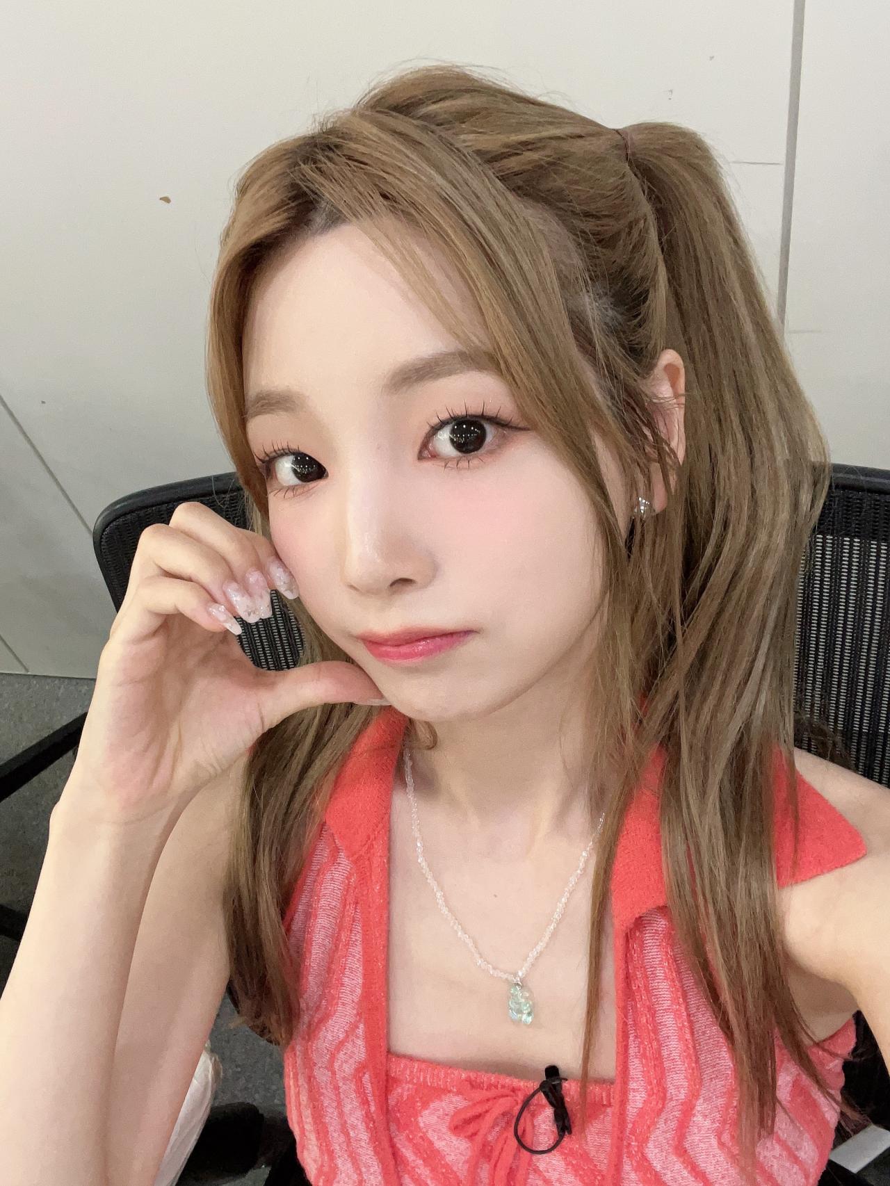 Weverse_2f917.jpg