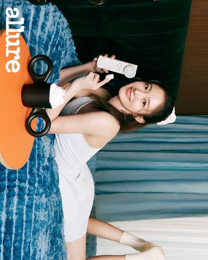 이세영 인별 allure얼루어1_3.jpg