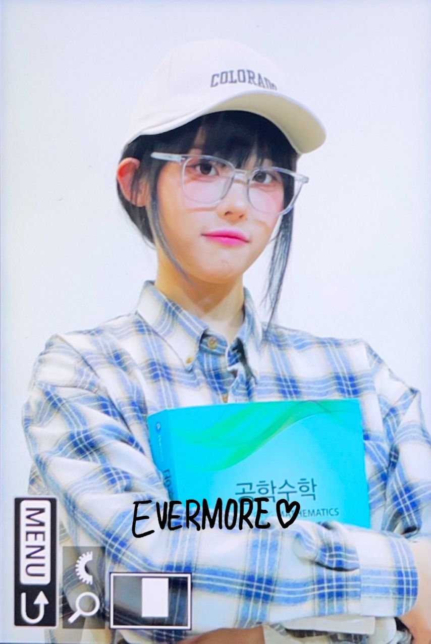 [QWER] 히나1_1.jpg