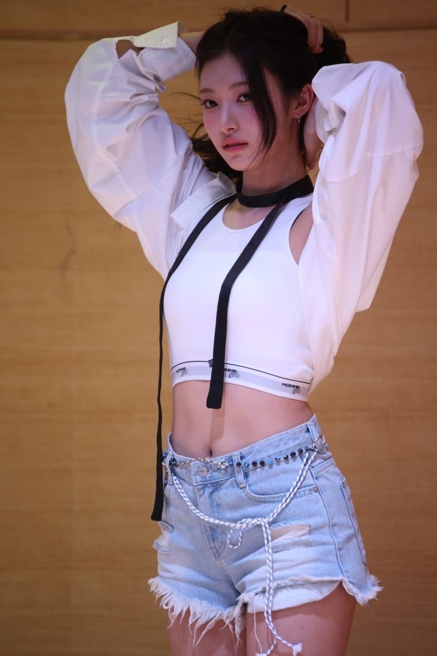 요즘 몸매로 핫하다는 오드유스 써머1_1.jpg