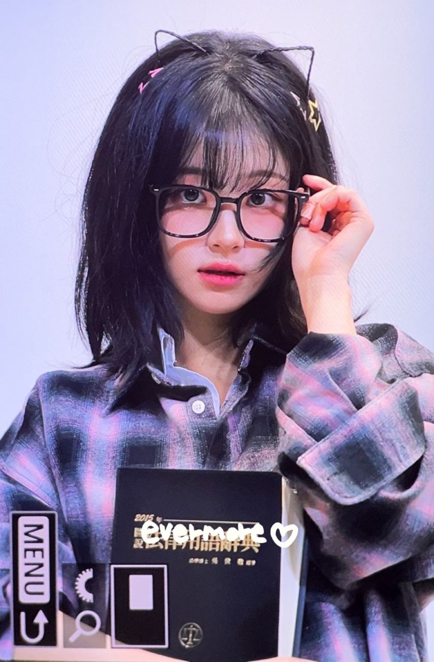 [QWER] 쵸단1_1.jpg