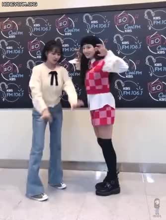 288733fc55b4132978a1bc8c680a7169_1678156093_9706.gif