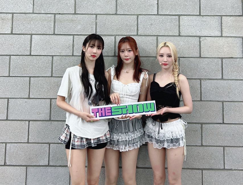 유아유 더 쇼1_3.jpg
