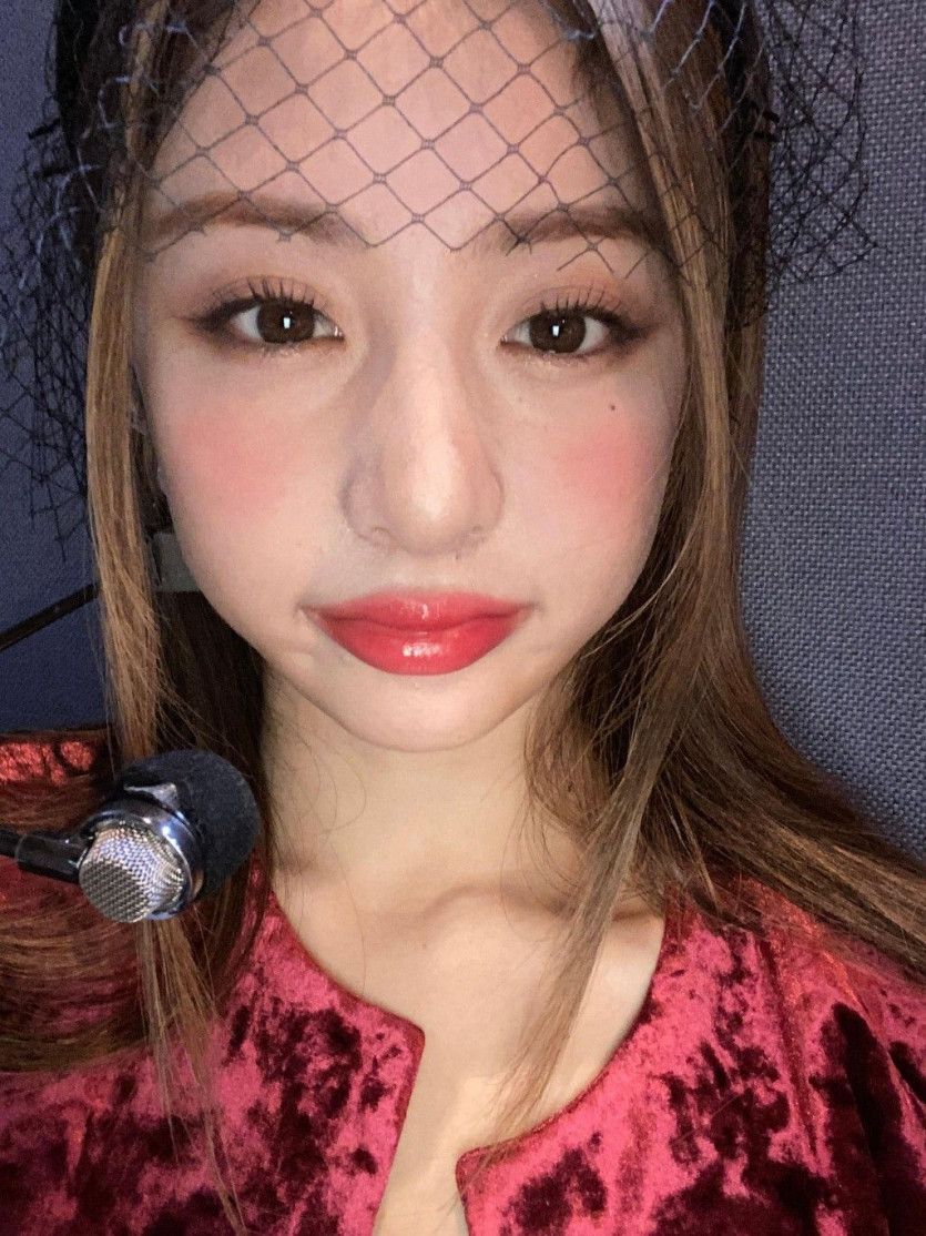 르세라핌 허윤진1_1.jpg