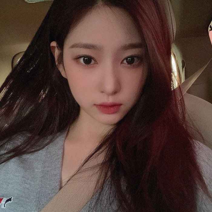 와이셔츠만 걸친 여친 느낌 김민주1_2.jpg
