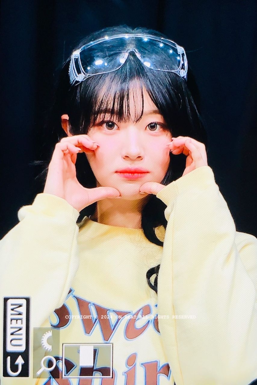 [QWER] 쵸단1_3.jpg