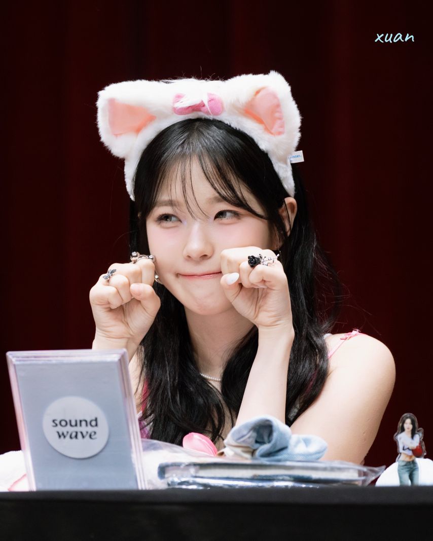 프로미스나인 백지헌1_2.jpg