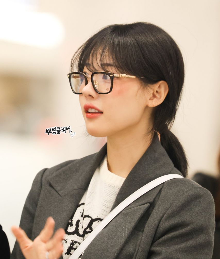 [QWER] 히나1_1.jpg