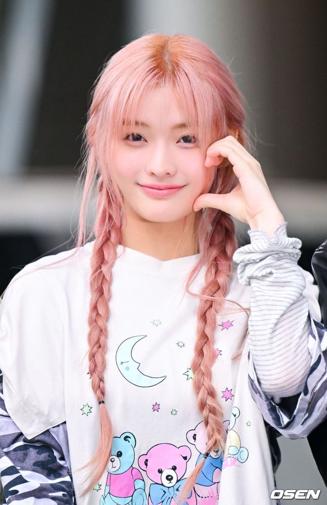 아일릿 이로하1_2.jpg