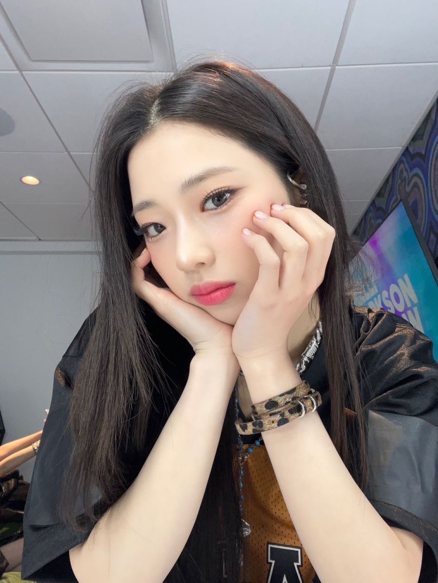 베이비몬스터 루카1_4.jpg